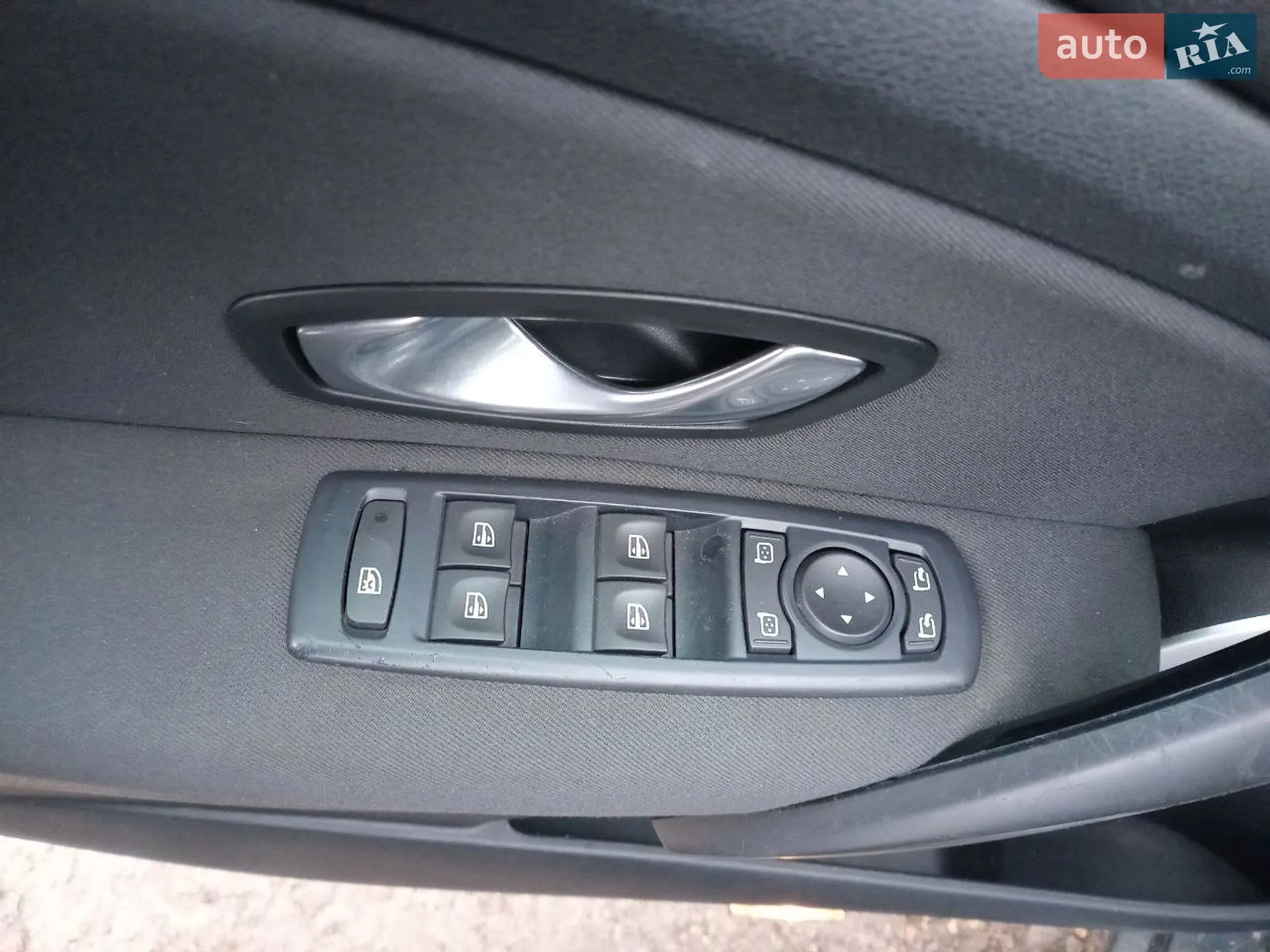 2010 Renault Megane - мініатюра 23