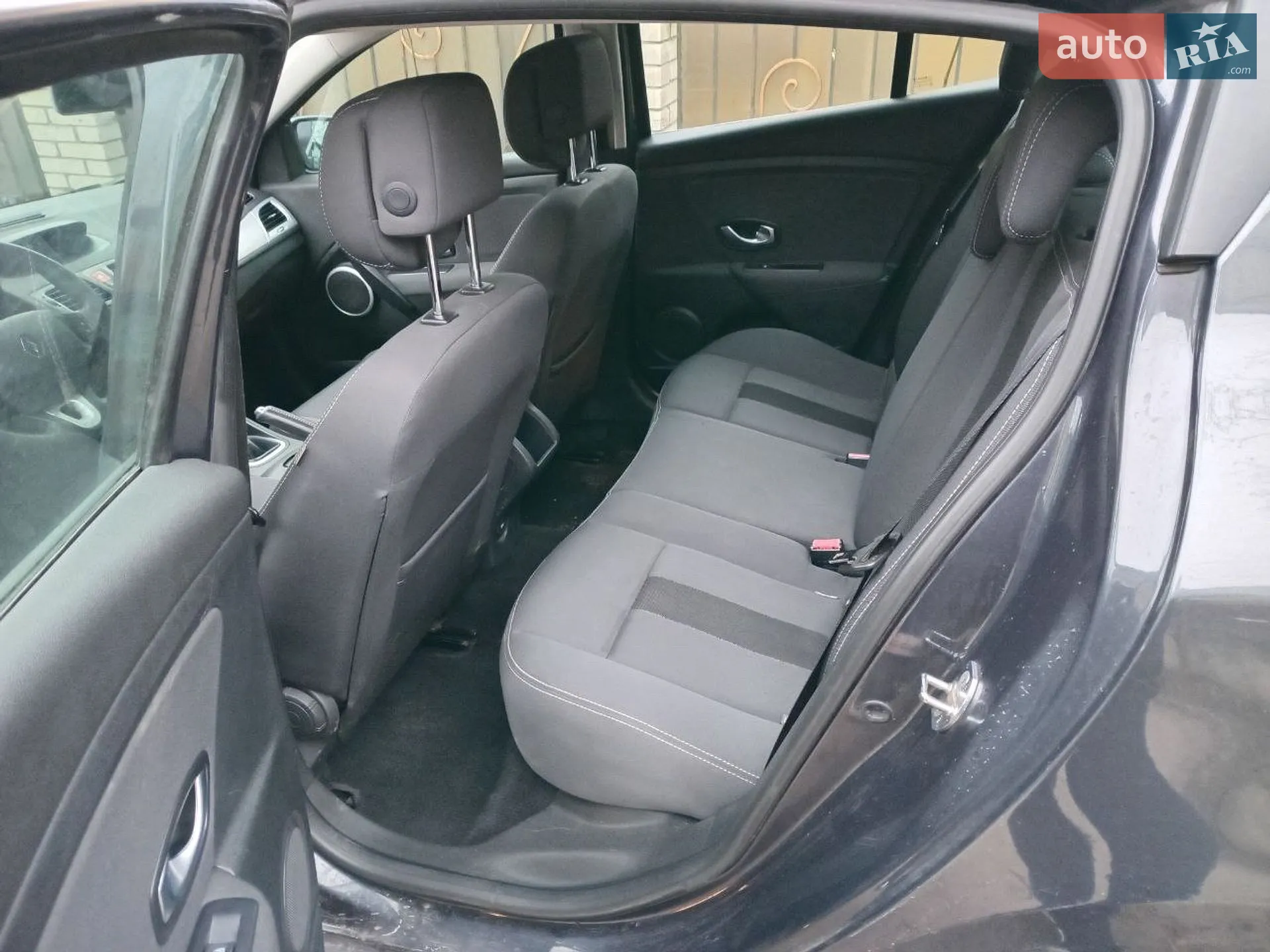 2010 Renault Megane - мініатюра 25