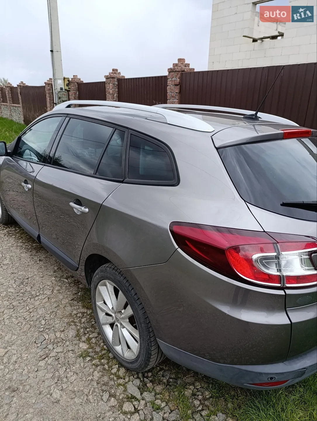 2010 Renault Megane - мініатюра 11