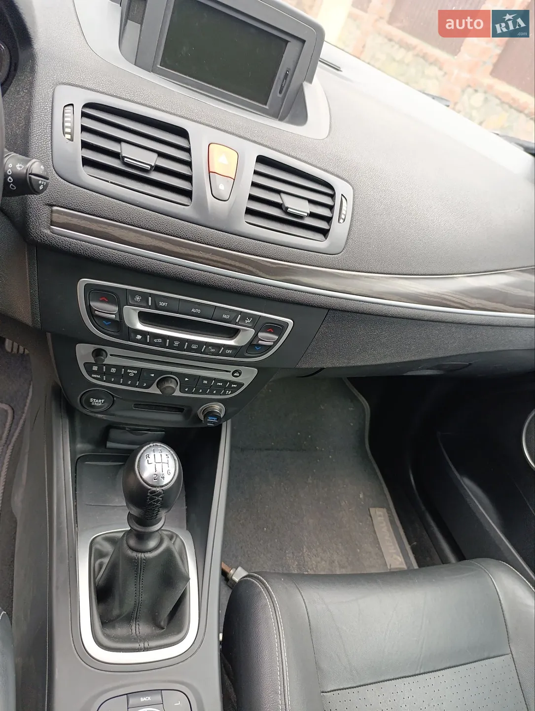 2010 Renault Megane - мініатюра 18