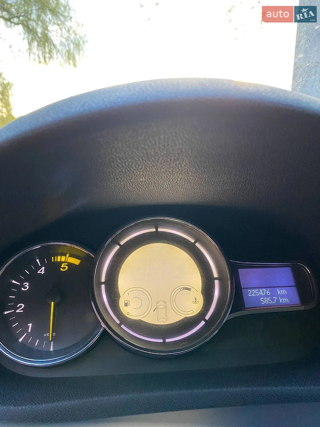 2010 Renault Megane - мініатюра 11