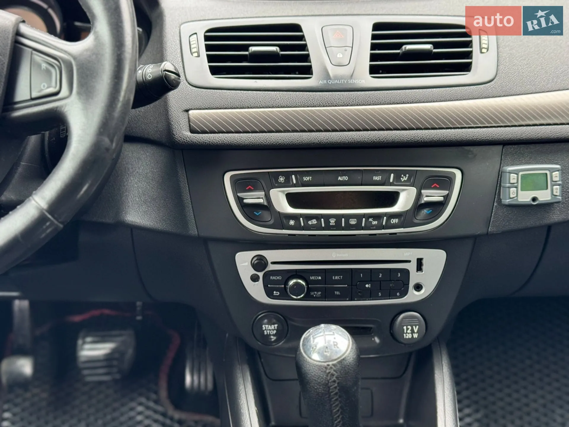 2013 Renault Megane - мініатюра 58