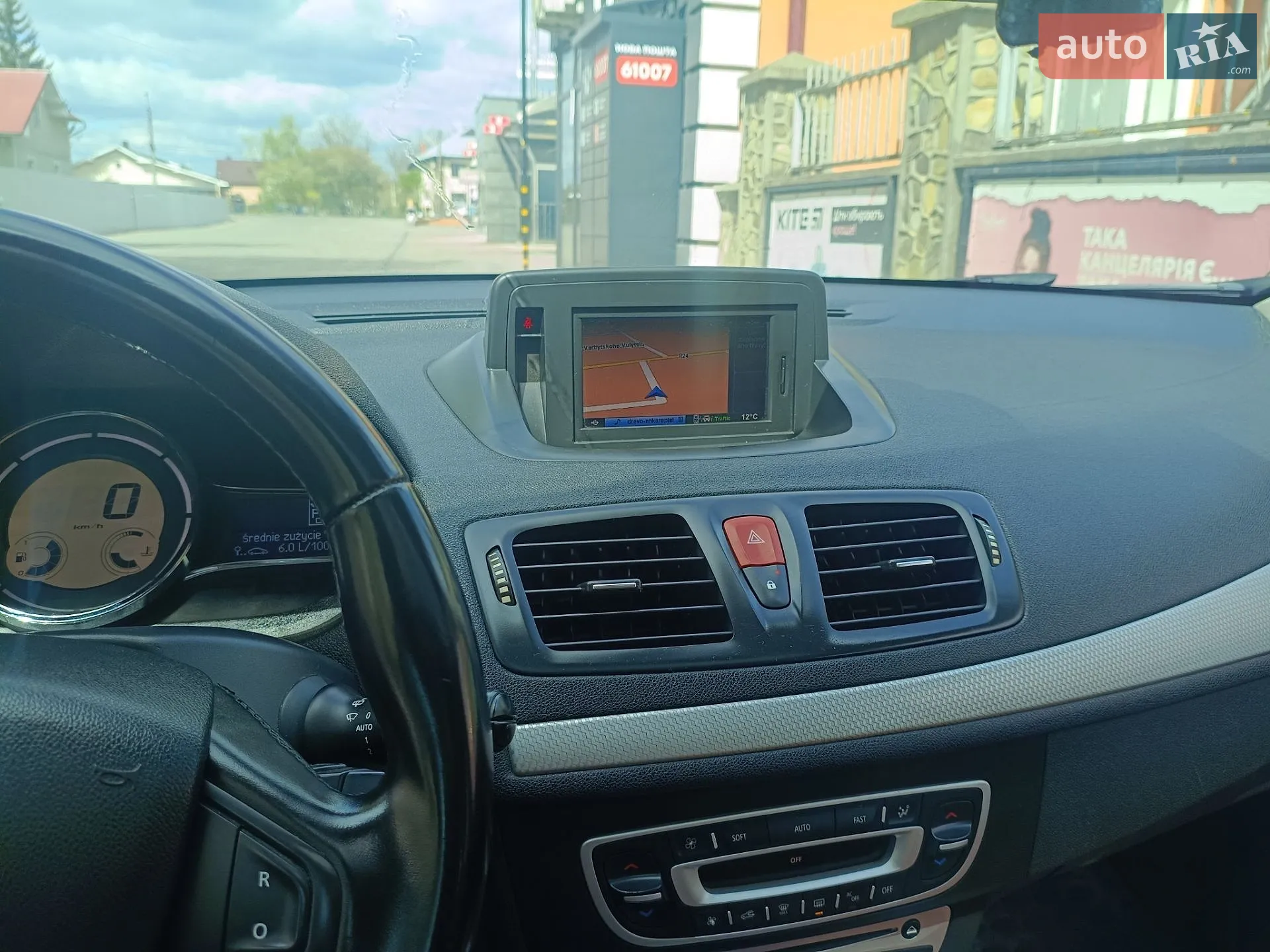 2010 Renault Megane - мініатюра 48