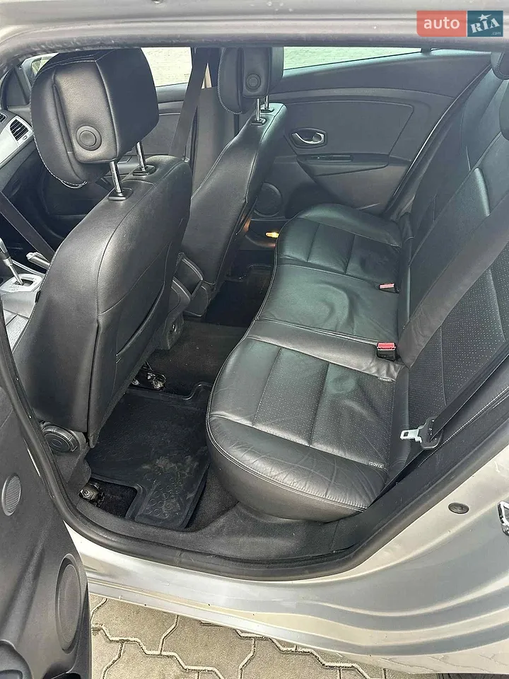 2011 Renault Megane - мініатюра 29