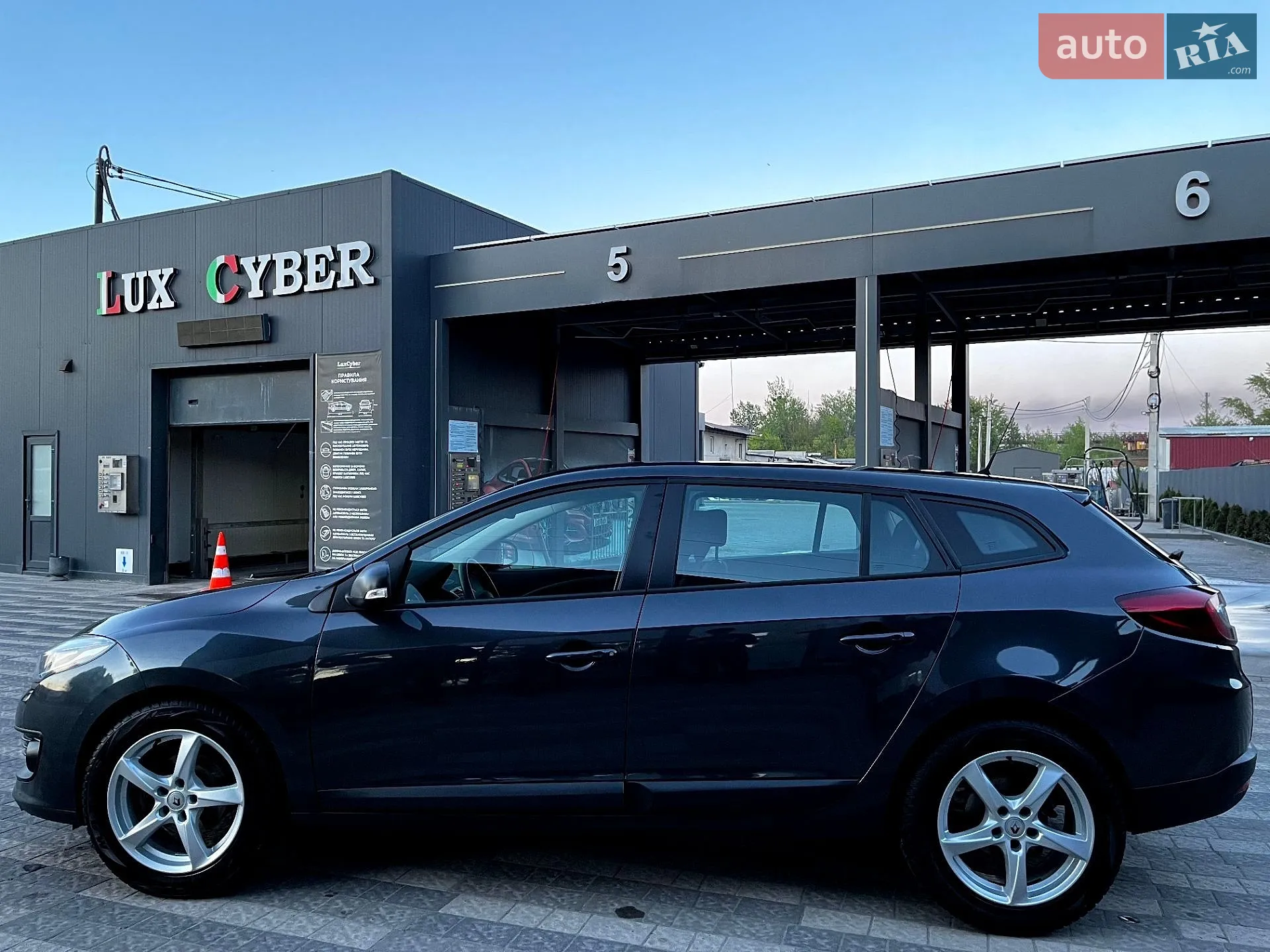 2014 Renault Megane - мініатюра 8