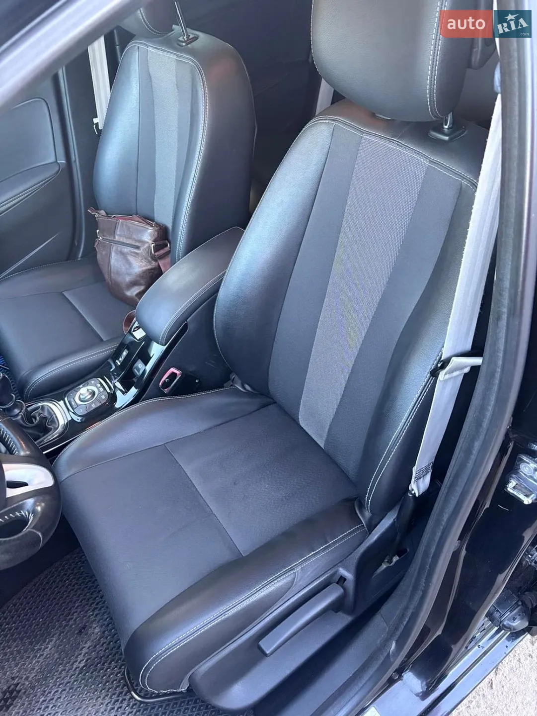 2012 Renault Megane - мініатюра 2