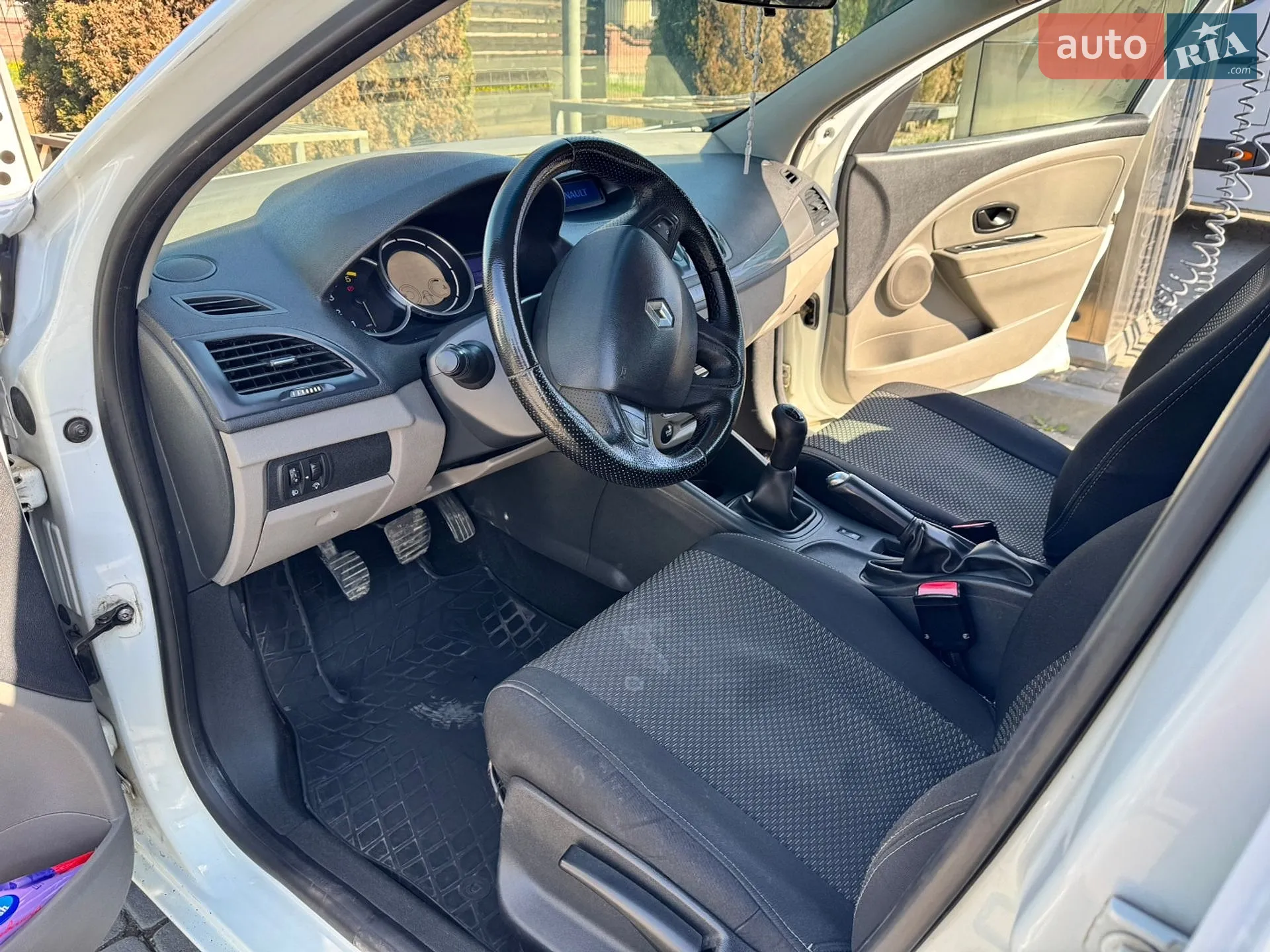 2012 Renault Megane - мініатюра 10