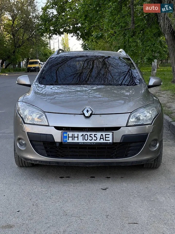 2010 Renault Megane - мініатюра 26