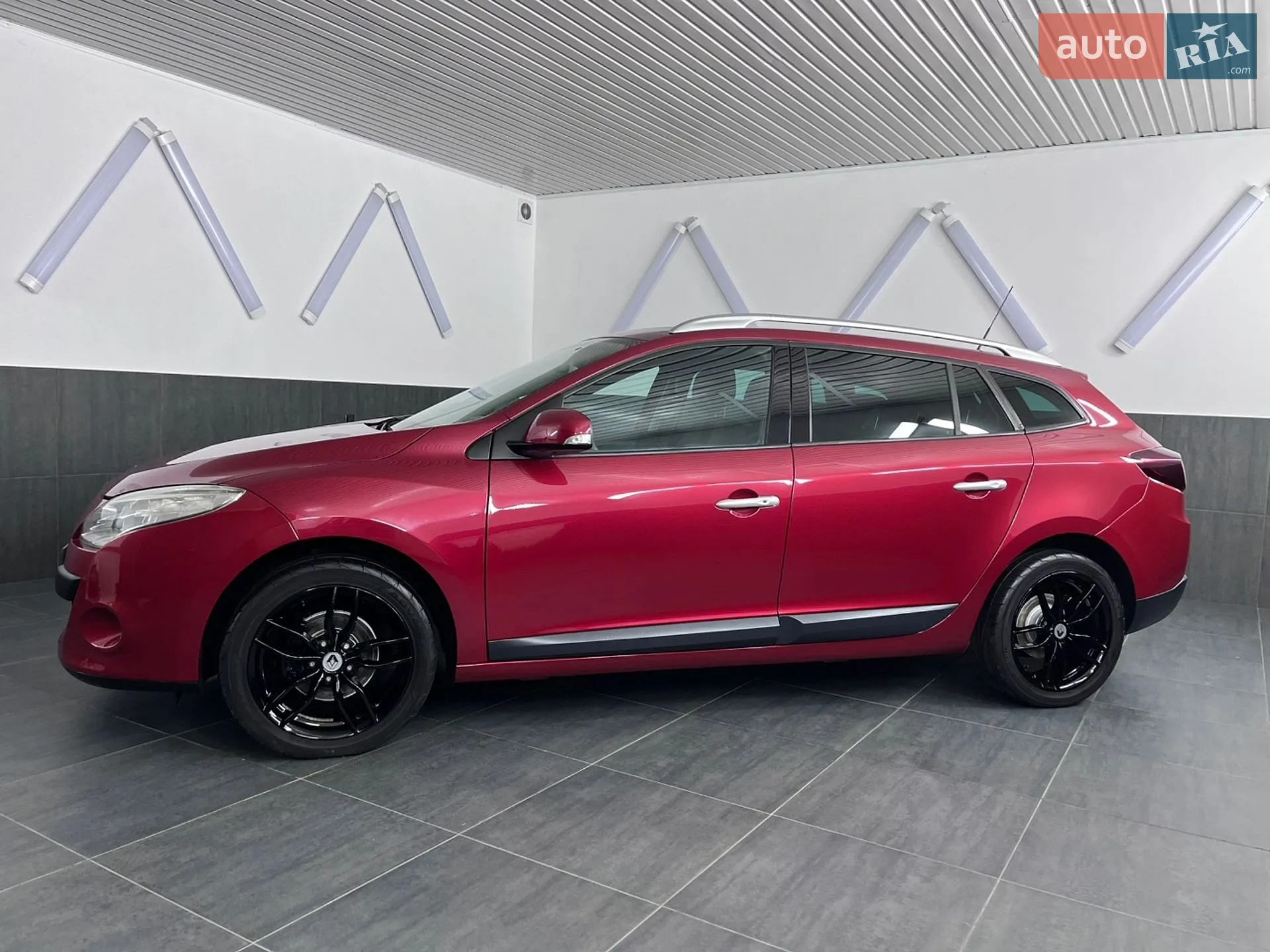 2010 Renault Megane - мініатюра 12