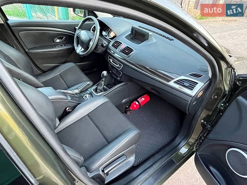 Универсал Renault Megane 2010 в Первомайске фото 24 Универсал Renault Megane 2010 в Первомайске