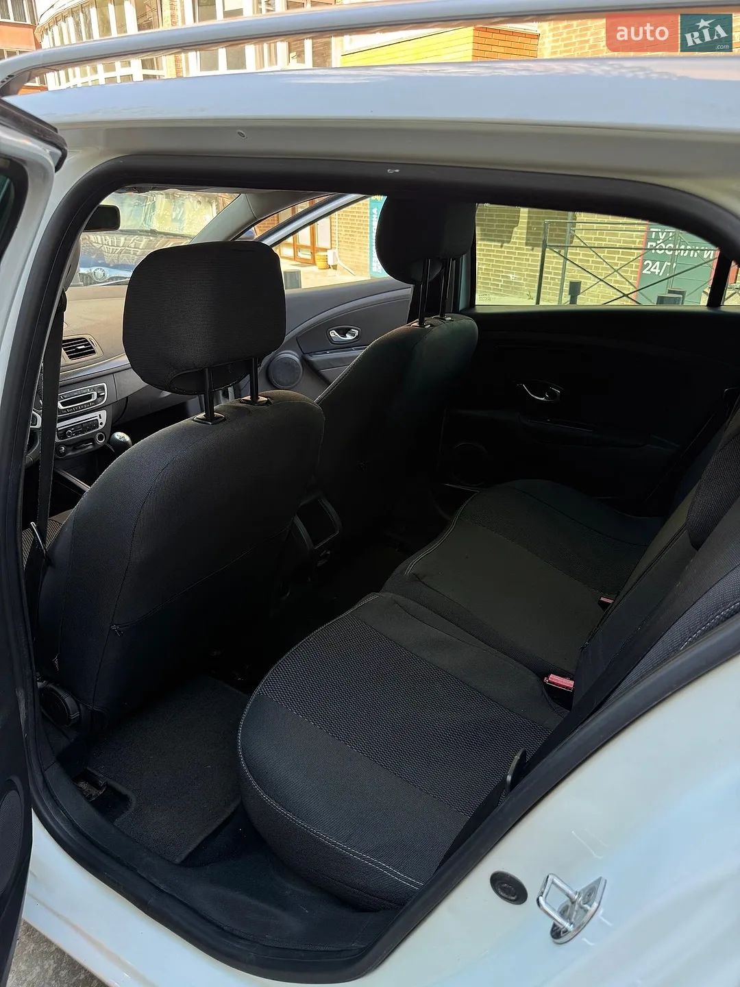 2012 Renault Megane - мініатюра 25