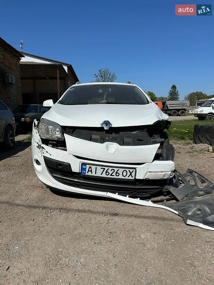 2010 Renault Megane - мініатюра 8