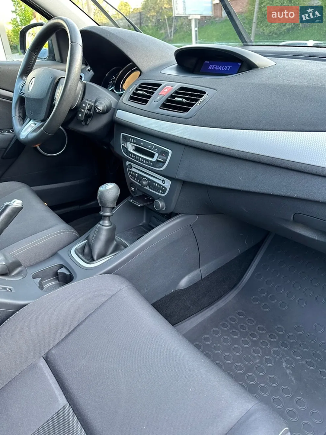2011 Renault Megane - мініатюра 28
