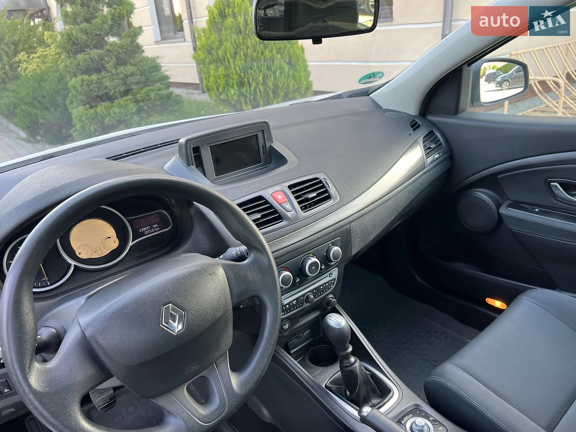 2010 Renault Megane - мініатюра 38