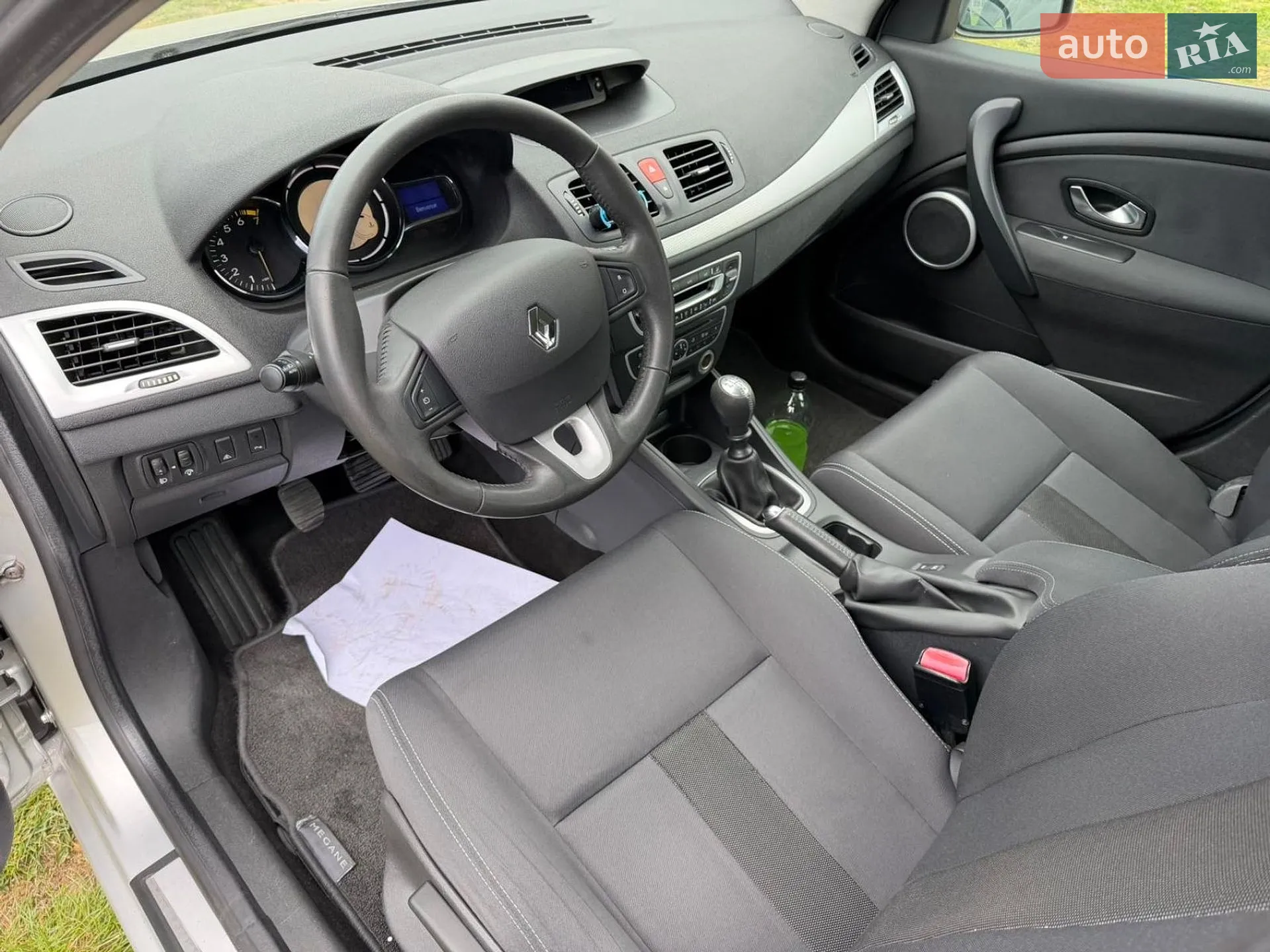 2010 Renault Megane - мініатюра 9