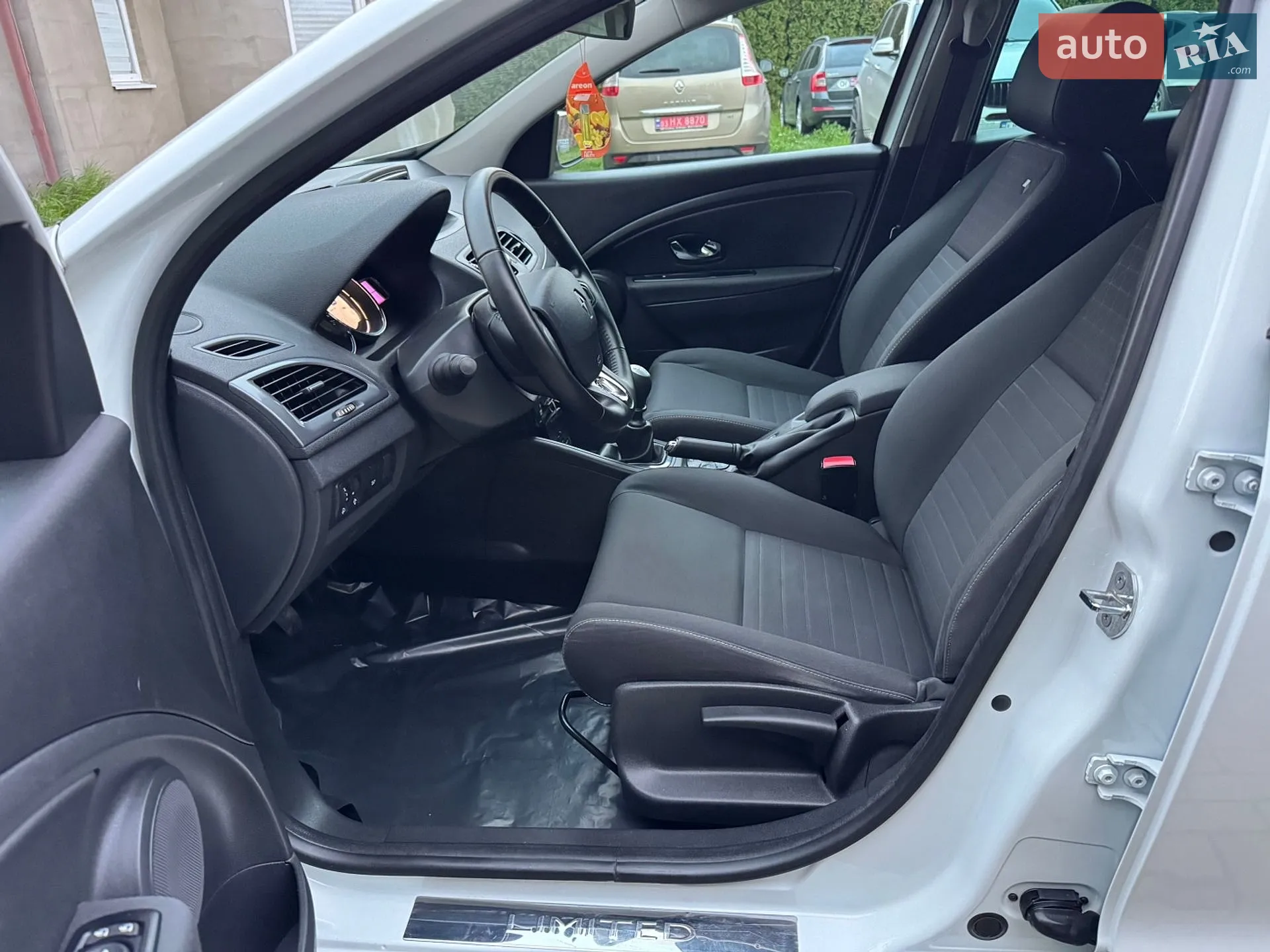 2015 Renault Megane - мініатюра 24