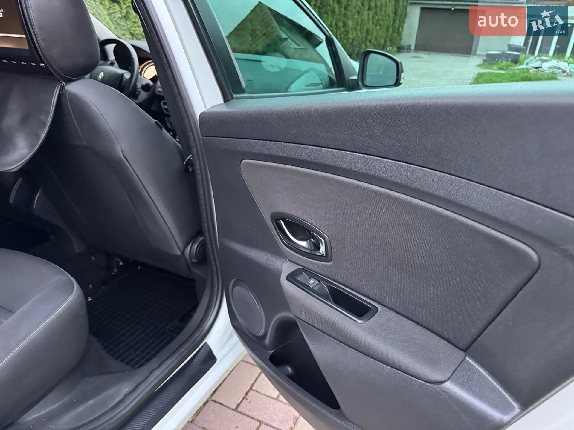 2015 Renault Megane - мініатюра 47