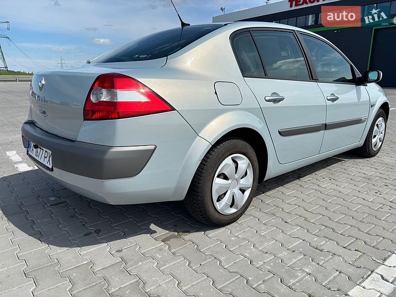 Седан Renault Megane 2003 в Киеве