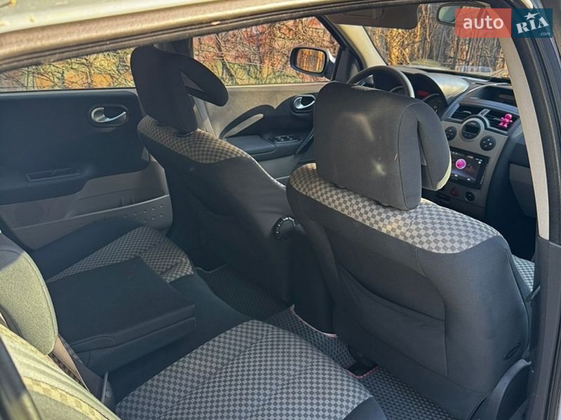Хэтчбек Renault Megane 2002 в Киеве