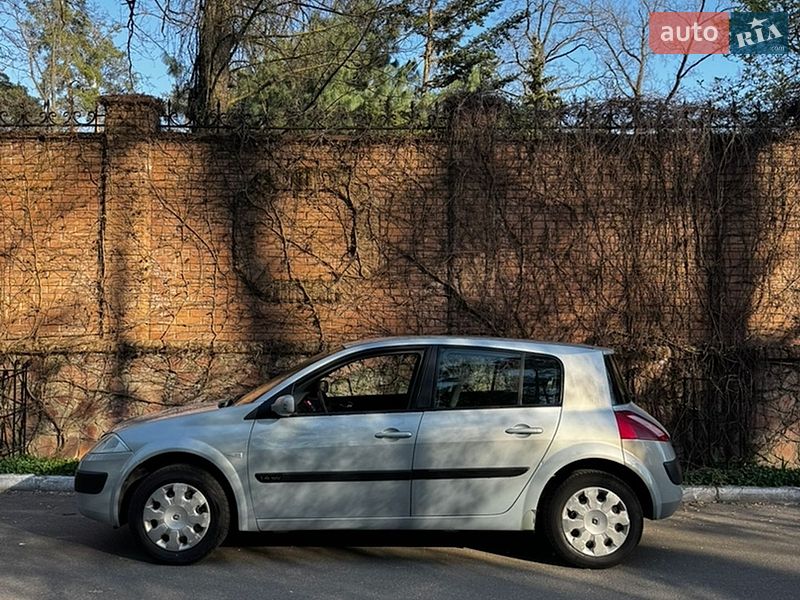 Хэтчбек Renault Megane 2002 в Киеве