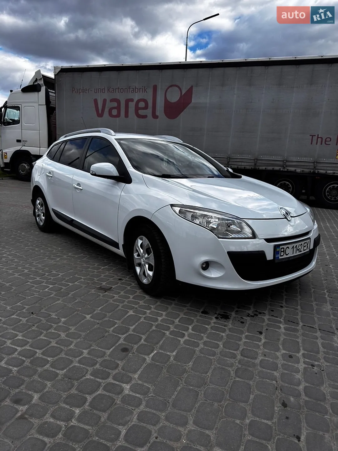 2010 Renault Megane - мініатюра 2