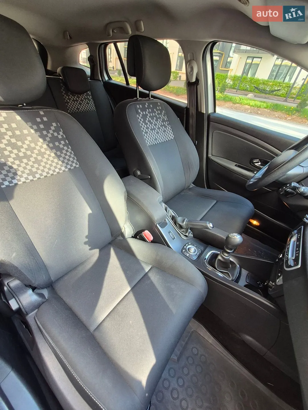 2012 Renault Megane - мініатюра 24