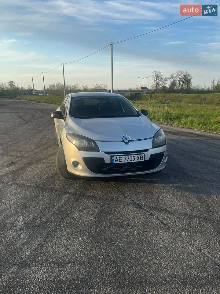 2011 Renault Megane - мініатюра 13