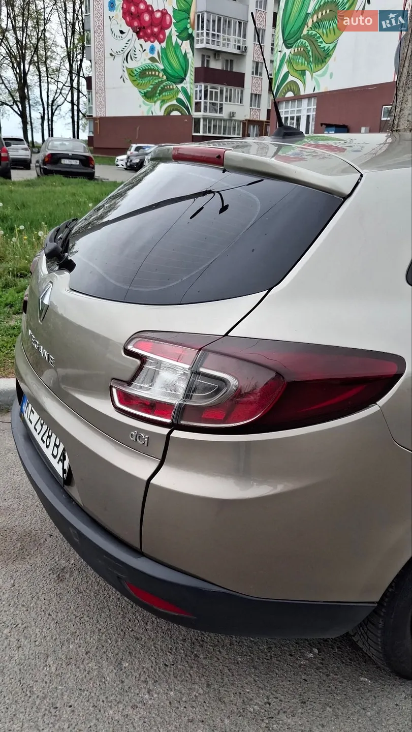 2010 Renault Megane - мініатюра 12