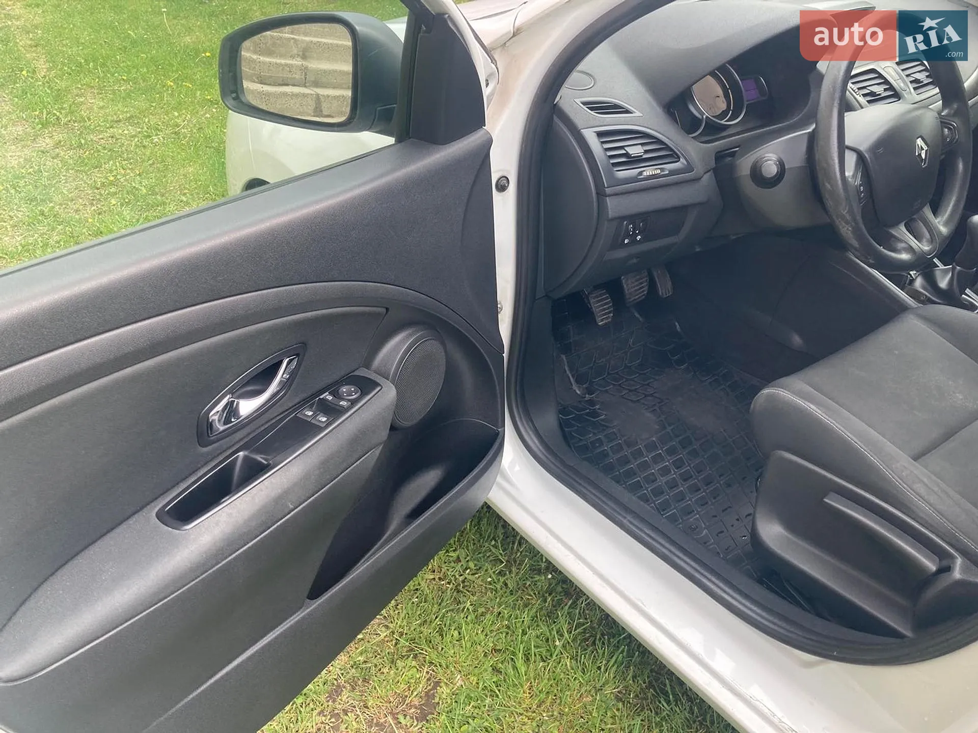 2012 Renault Megane - мініатюра 22