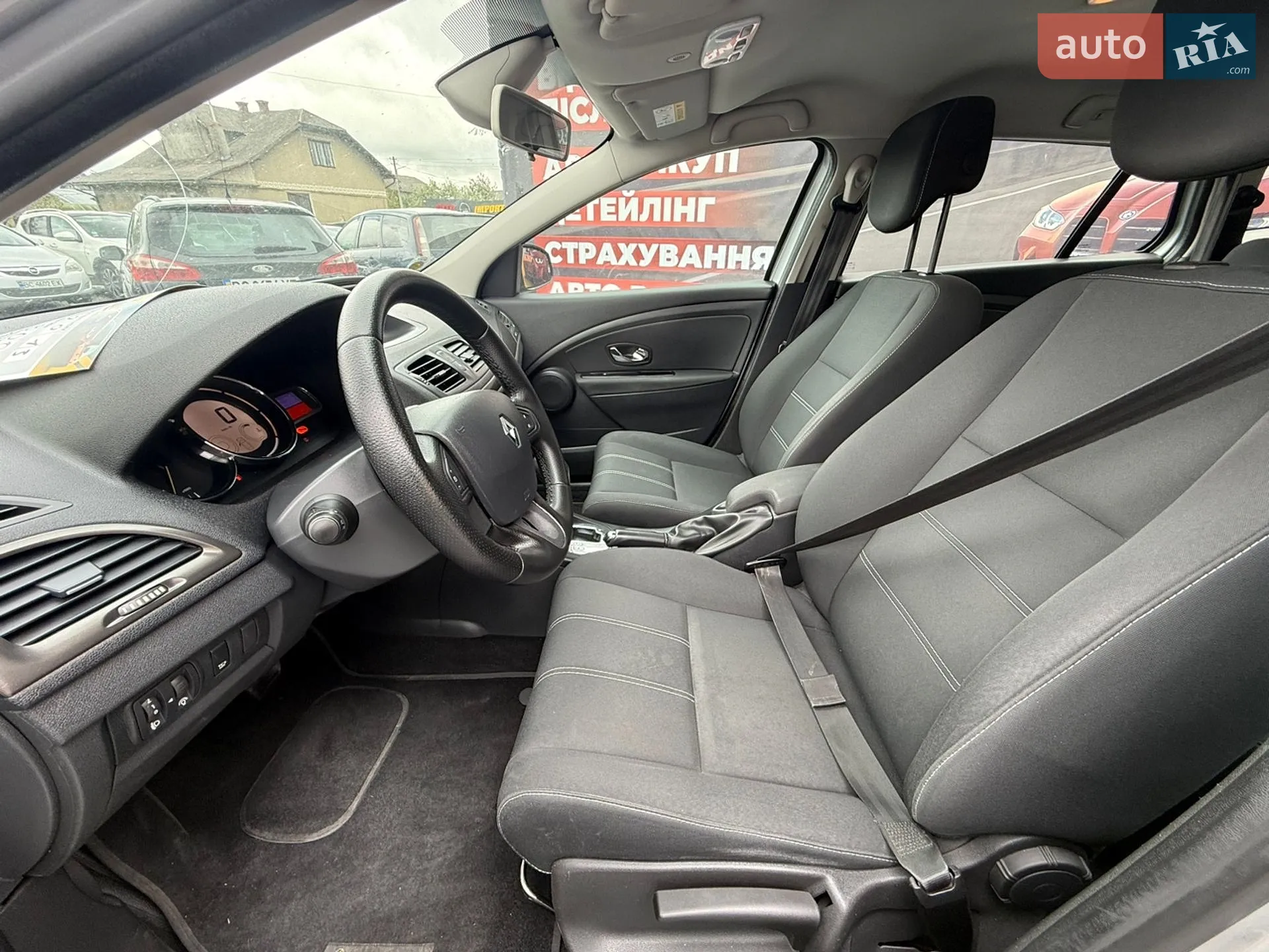 2015 Renault Megane - мініатюра 9