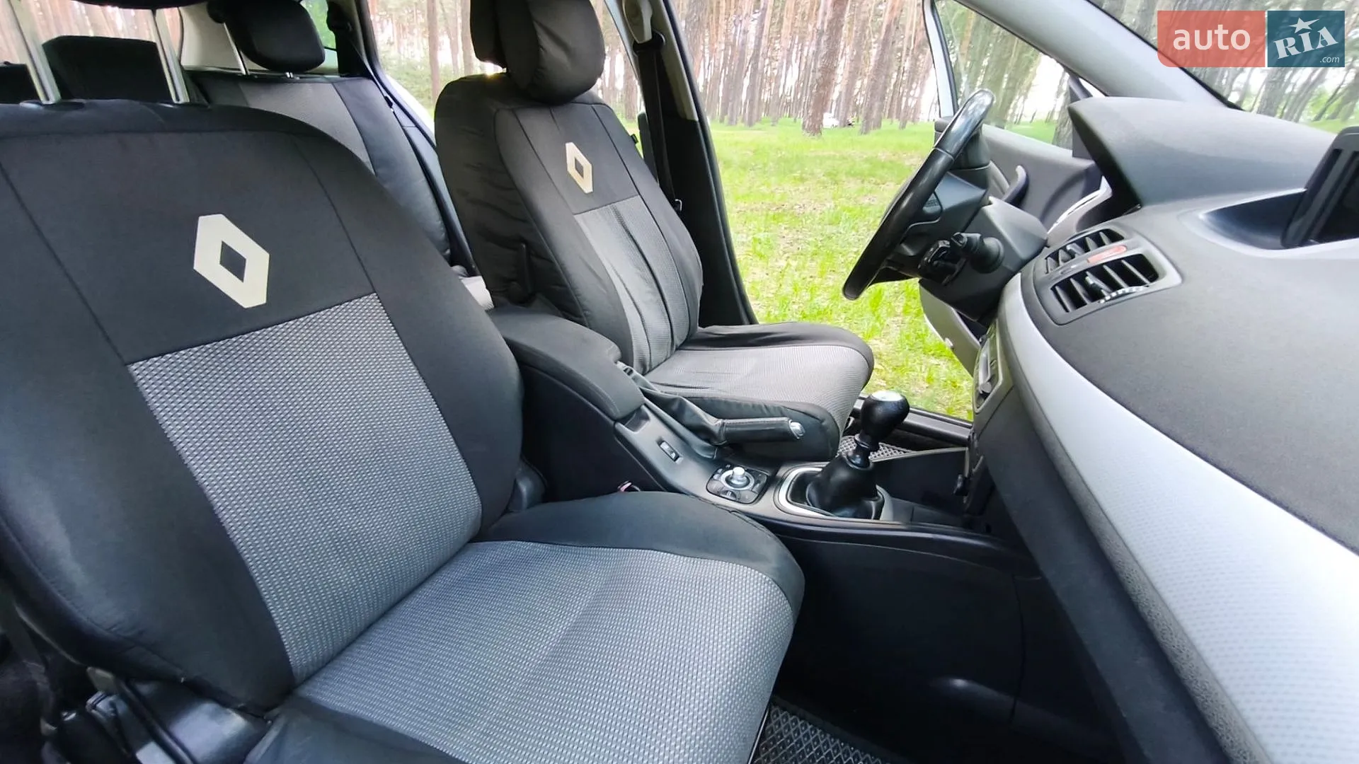 2011 Renault Megane - мініатюра 35