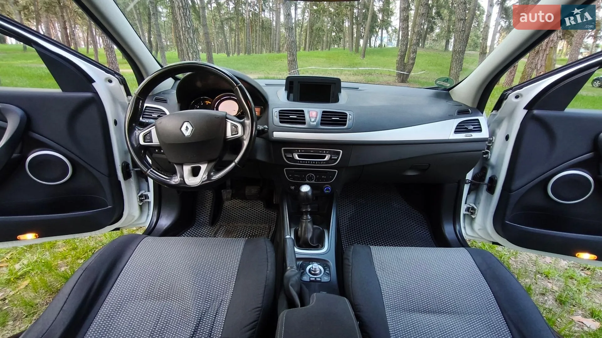 2011 Renault Megane - мініатюра 43