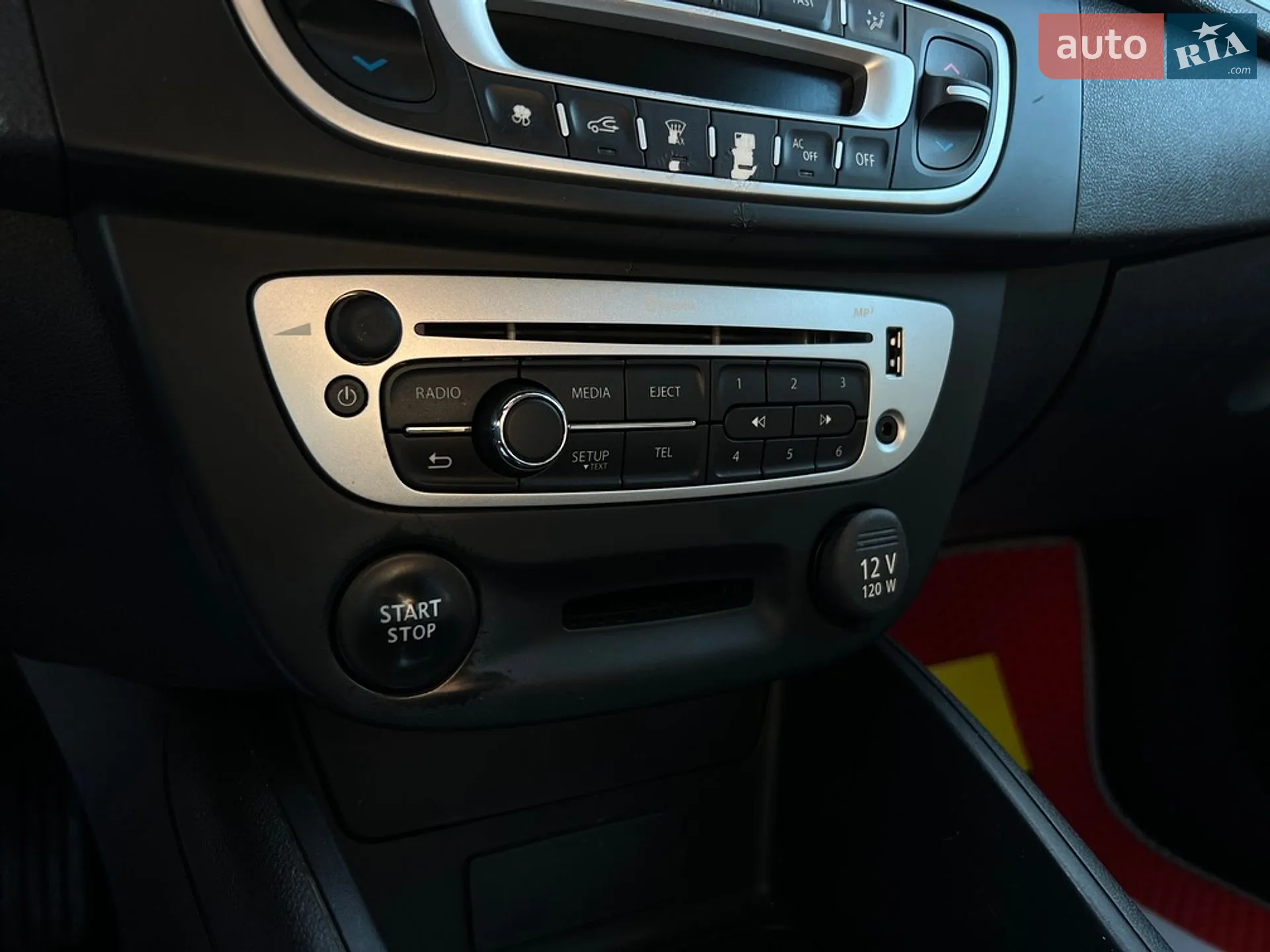 2013 Renault Megane - мініатюра 16