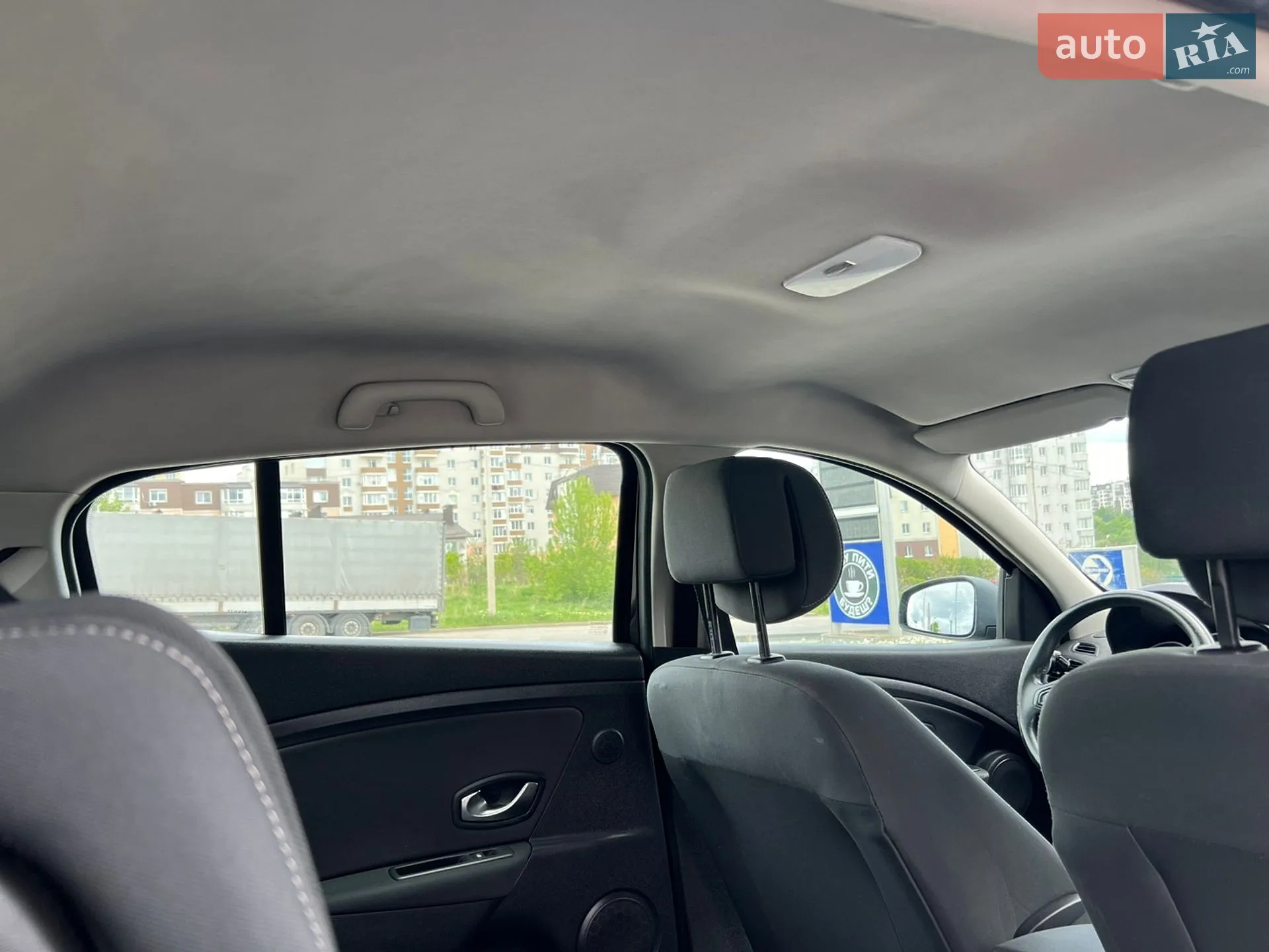 2010 Renault Megane - мініатюра 22