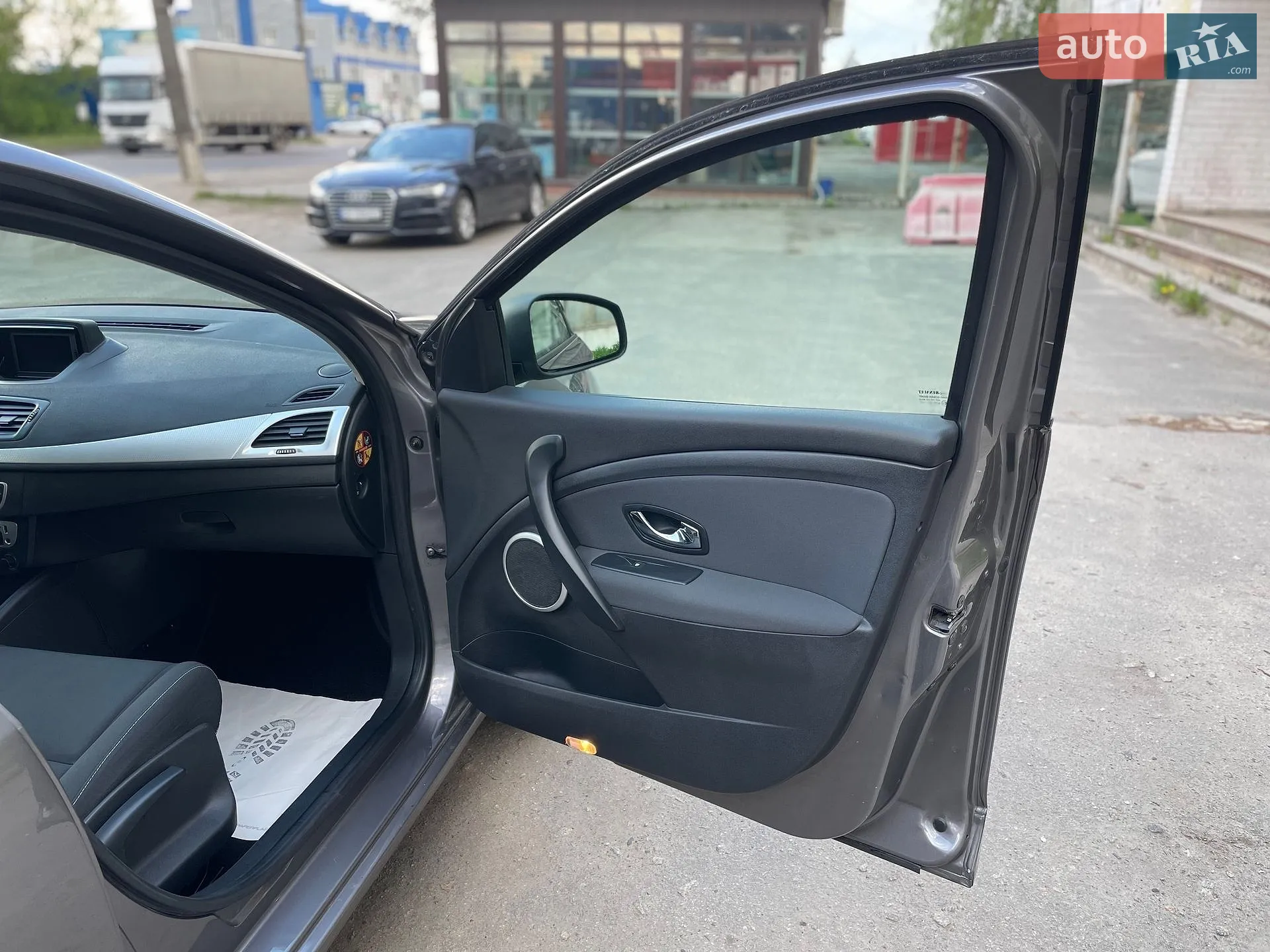 2012 Renault Megane - мініатюра 44