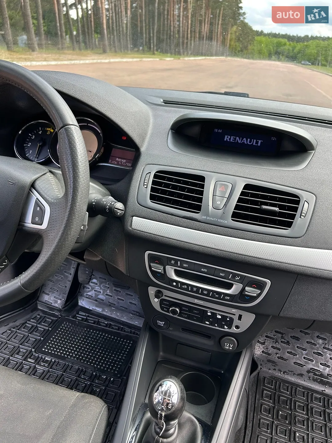 2012 Renault Megane - мініатюра 35