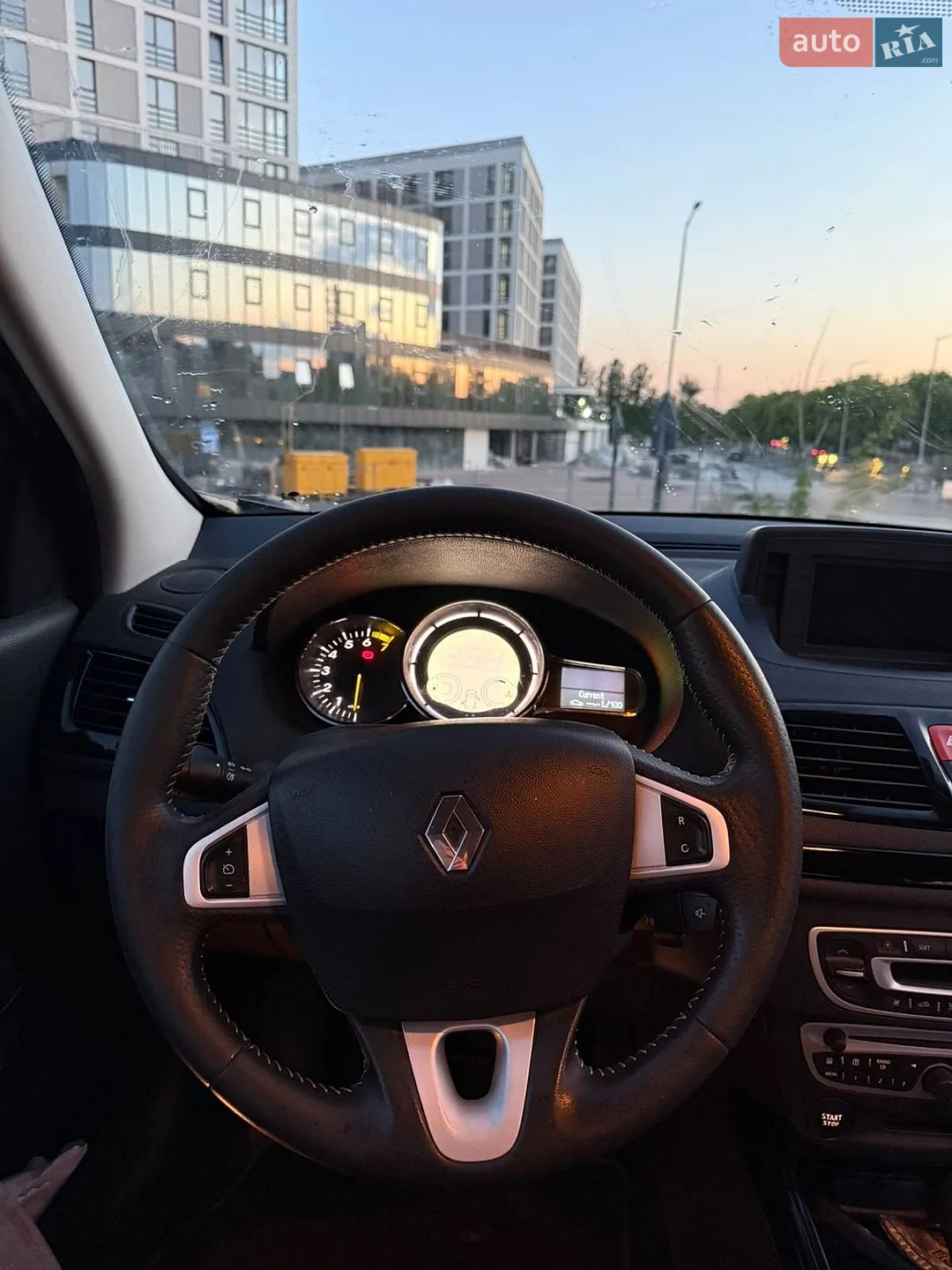 2011 Renault Megane - мініатюра 13