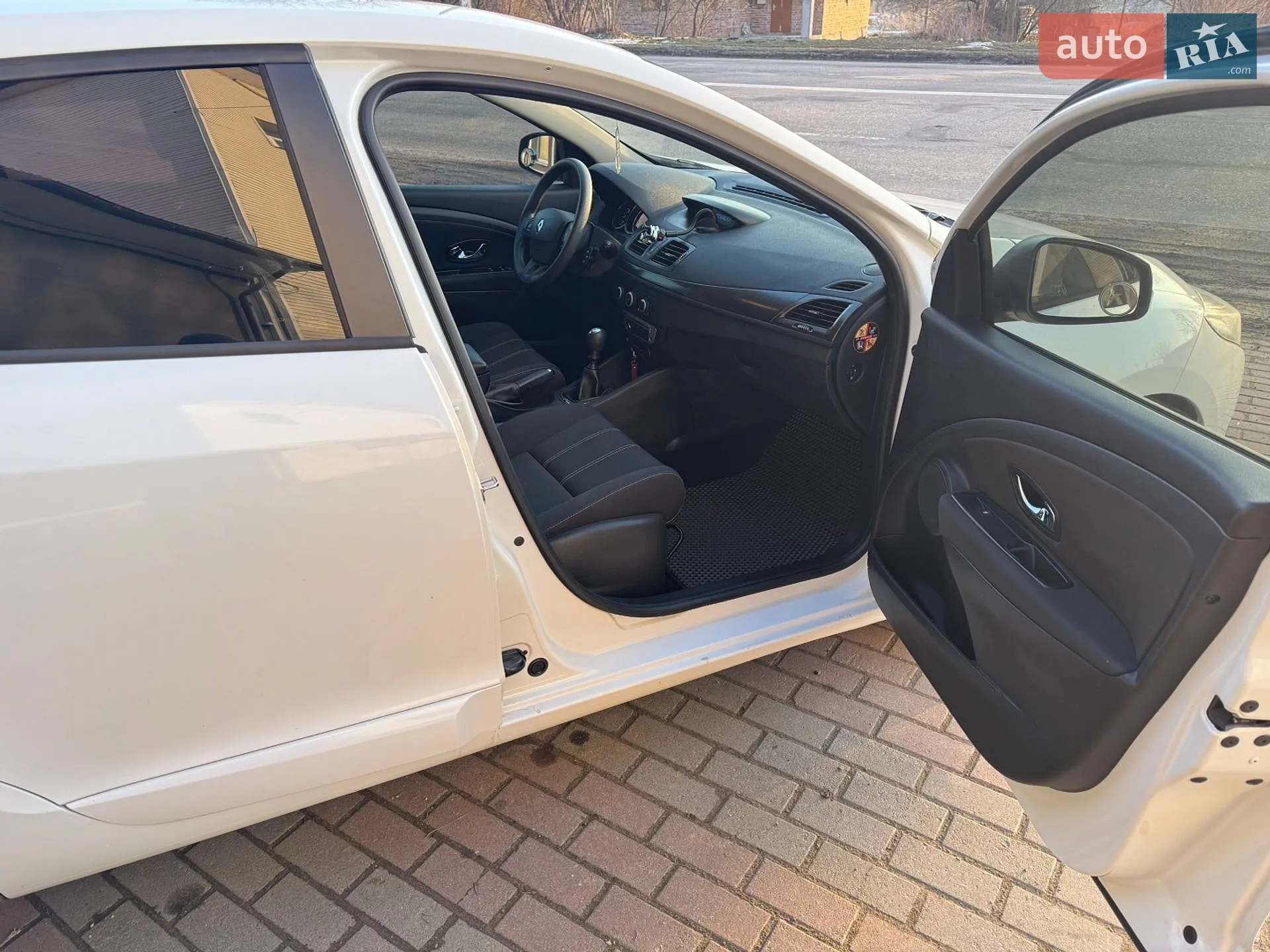 2015 Renault Megane - мініатюра 10