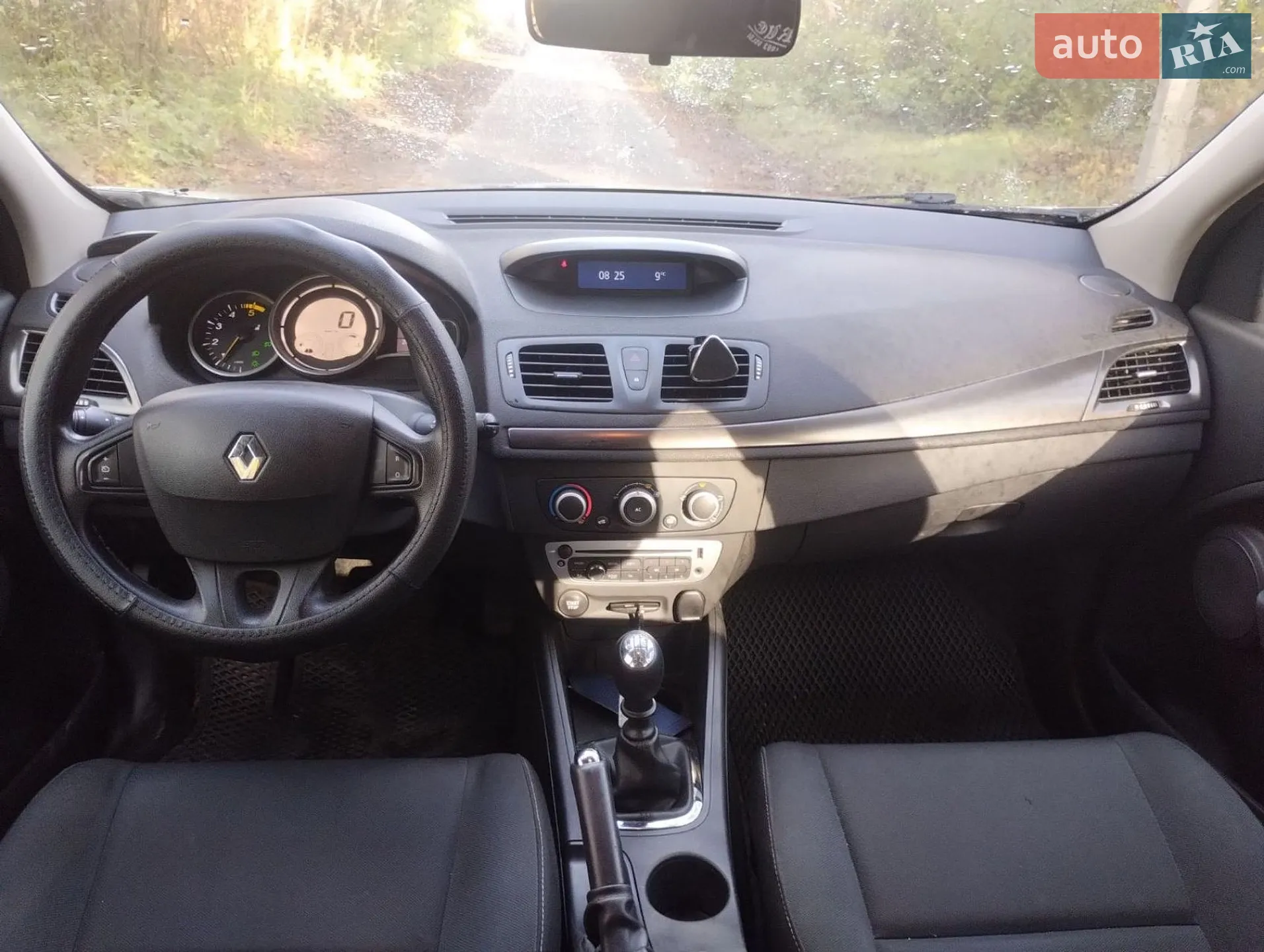 2014 Renault Megane - мініатюра 9