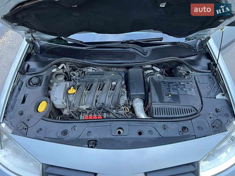 Седан Renault Megane 2005 в Днепре