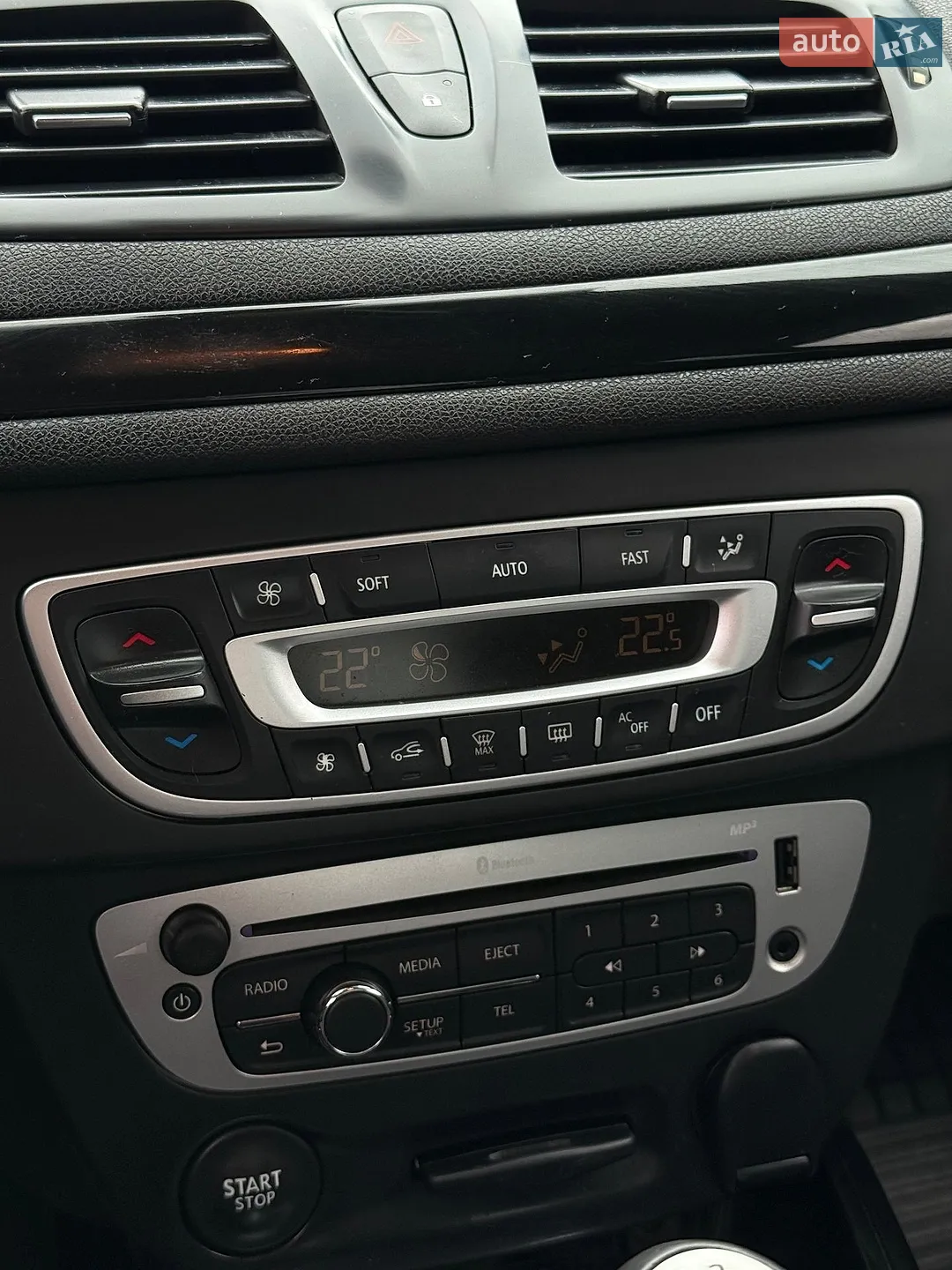 2013 Renault Megane - мініатюра 22
