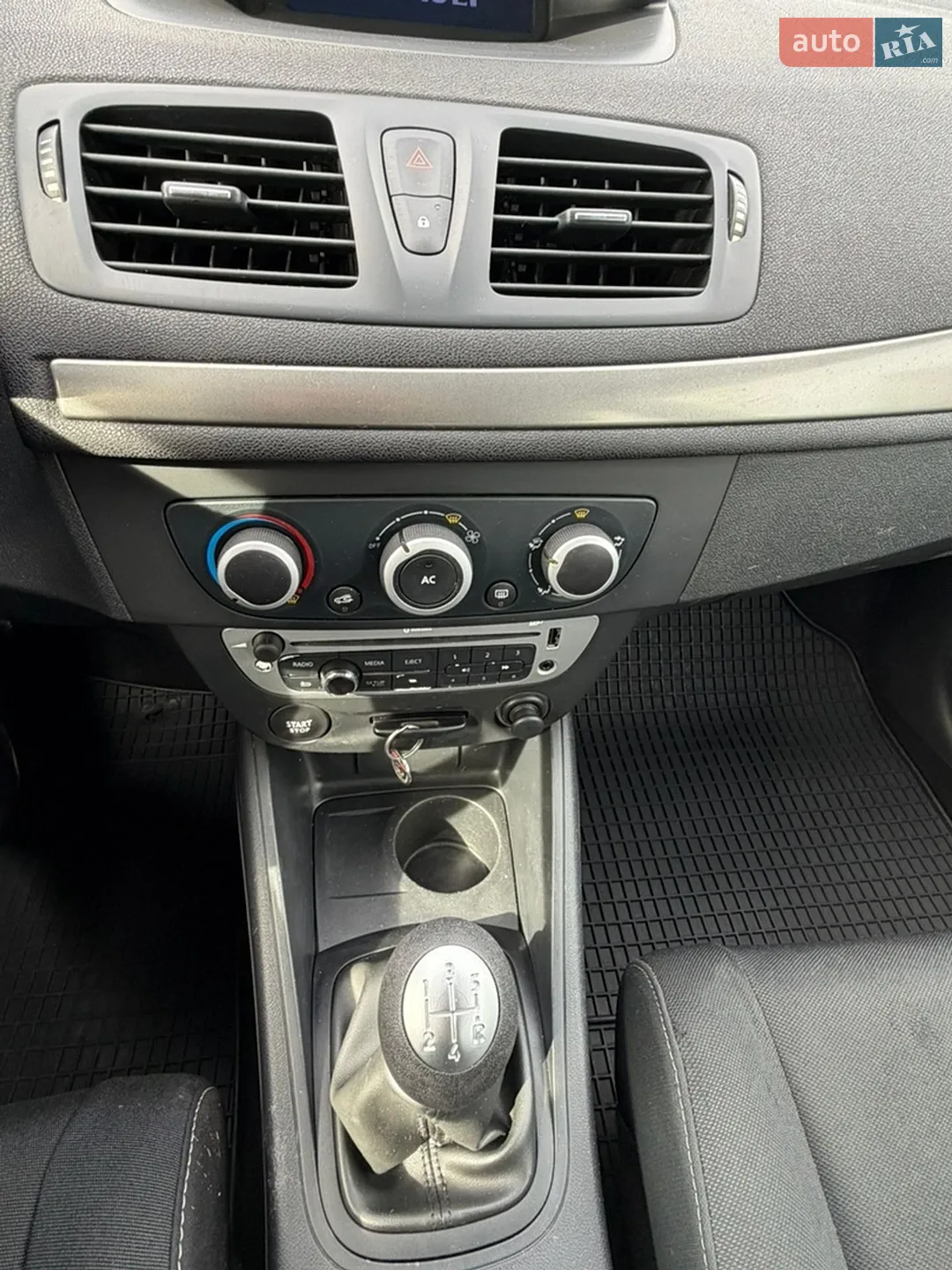 2012 Renault Megane - мініатюра 22