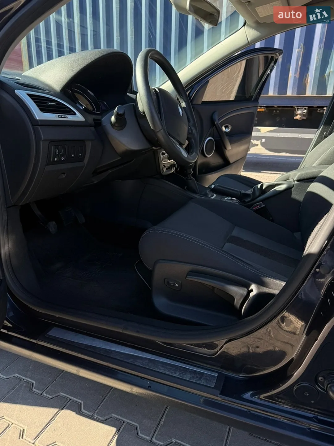 2010 Renault Megane - мініатюра 9