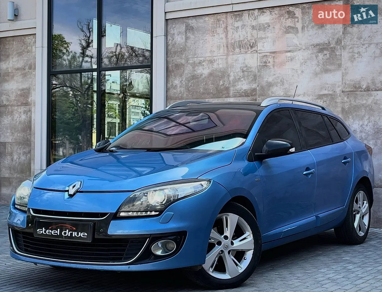 2011 Renault Megane - мініатюра 12