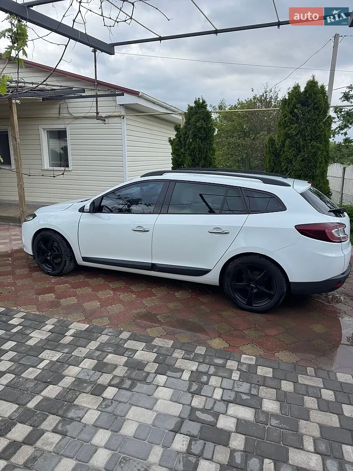 2010 Renault Megane - мініатюра 13