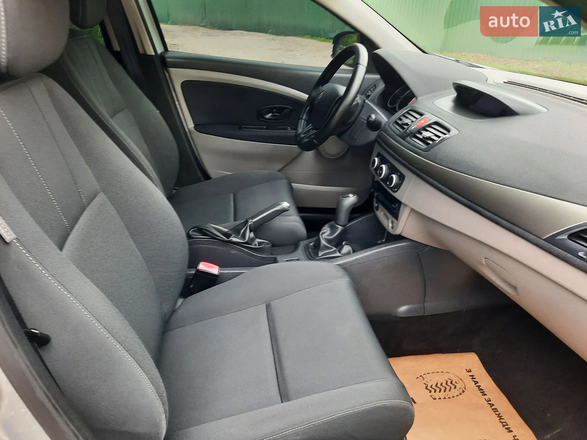 2011 Renault Megane - мініатюра 40