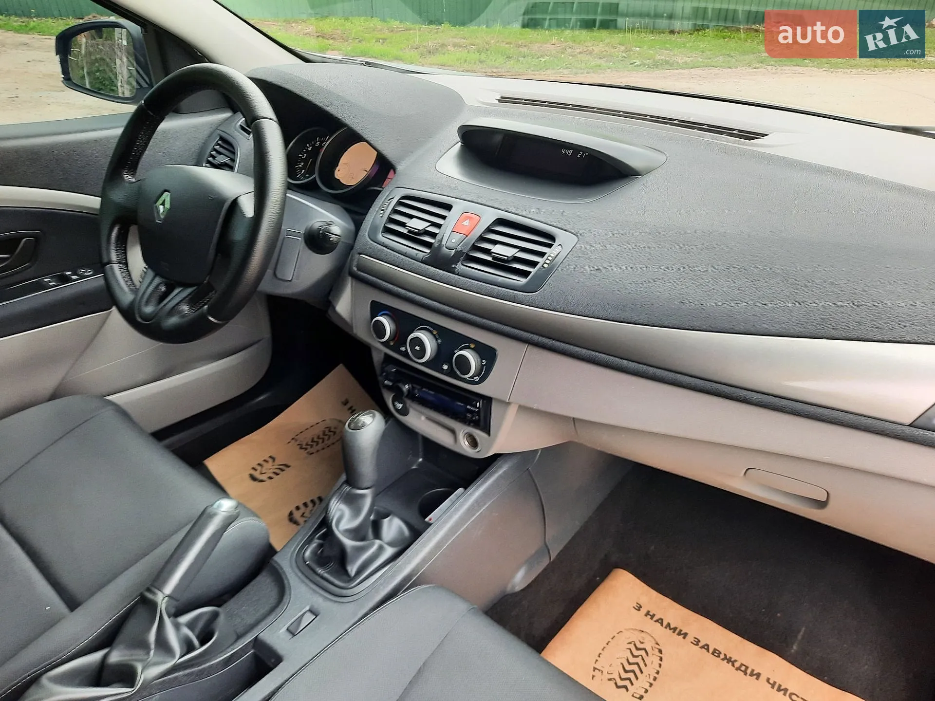 2011 Renault Megane - мініатюра 41