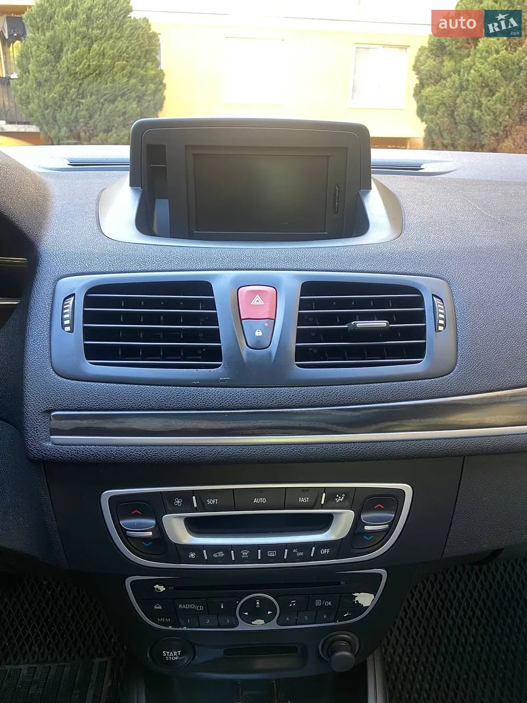 2010 Renault Megane - мініатюра 7