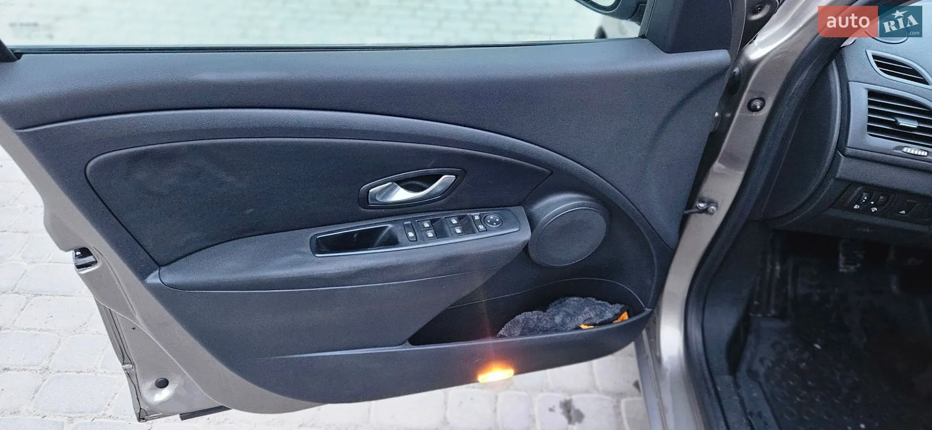 2010 Renault Megane - мініатюра 76