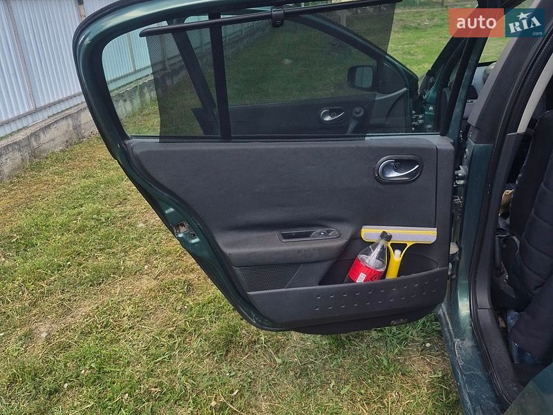 Седан Renault Megane 2003 в Львове